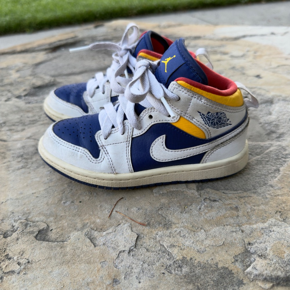 Nike Air Jordan 1 Mid Toddler Sneakers Size 11c PS Laser Orange 23 640734-131 - Picture 2 of 8